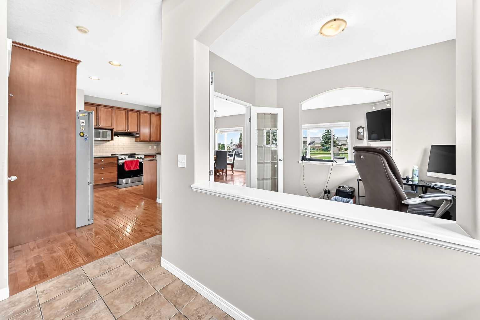 316, 1 Glensummit Close SE