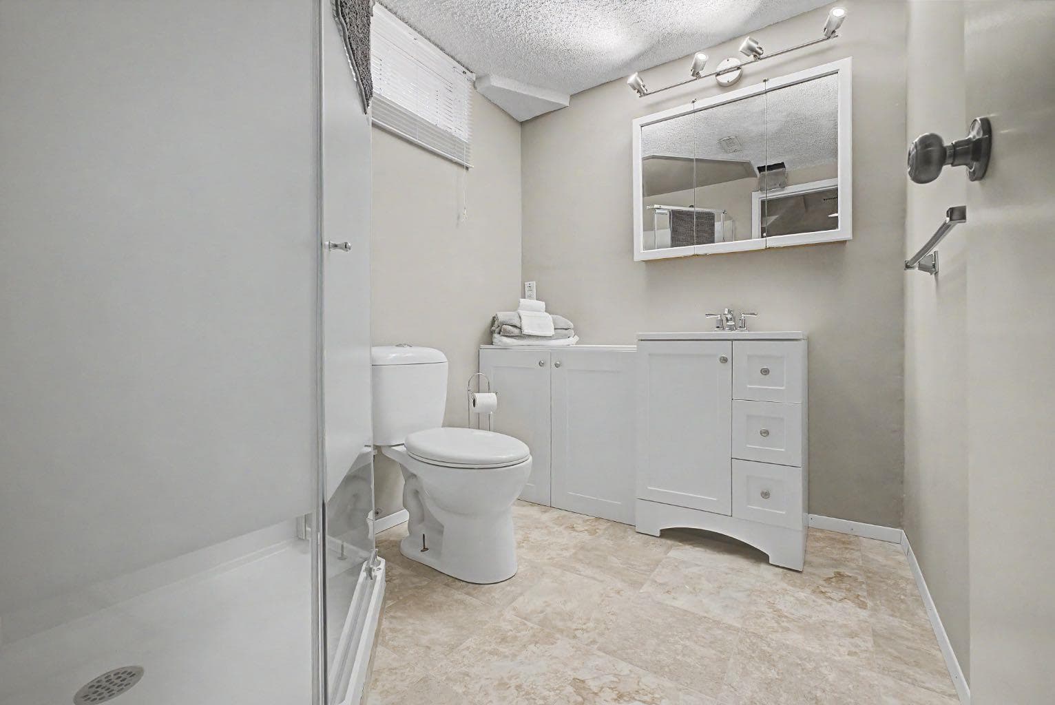 85 Rideau Close SW