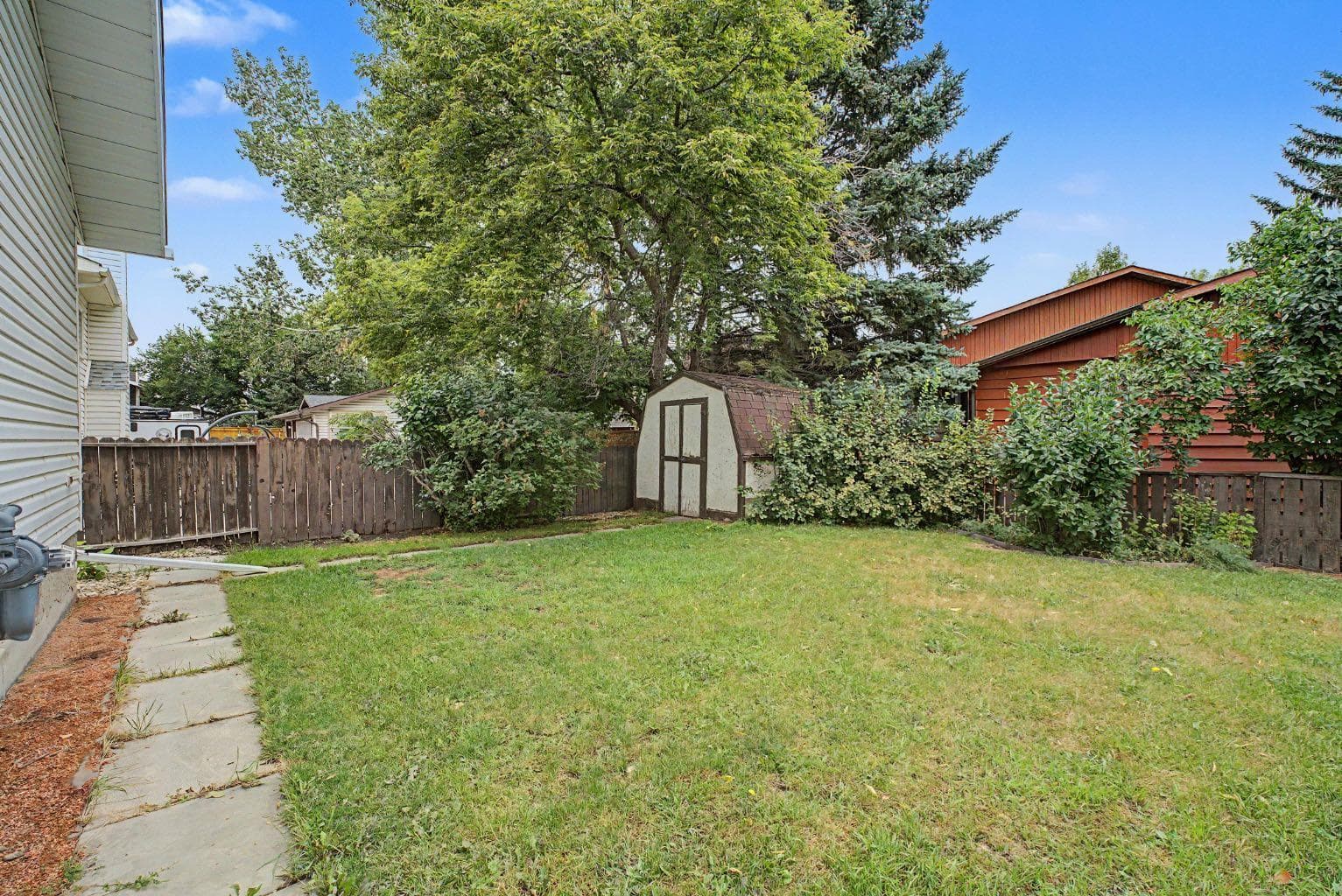 85 Rideau Close SW
