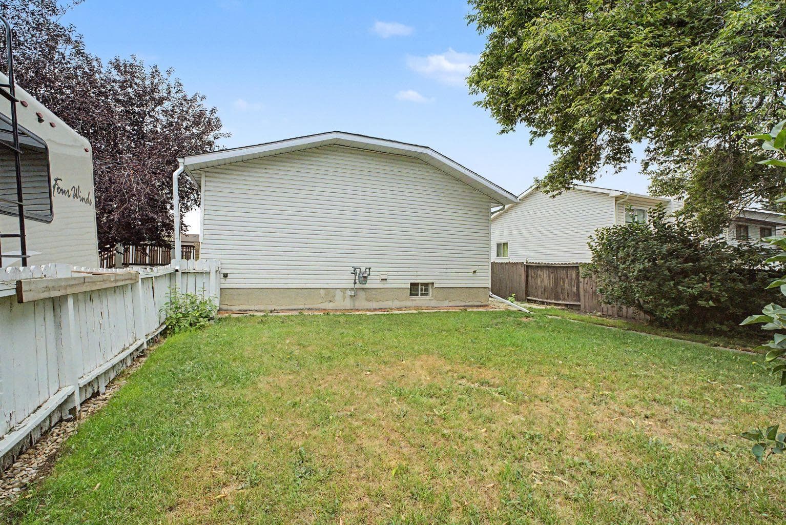 85 Rideau Close SW