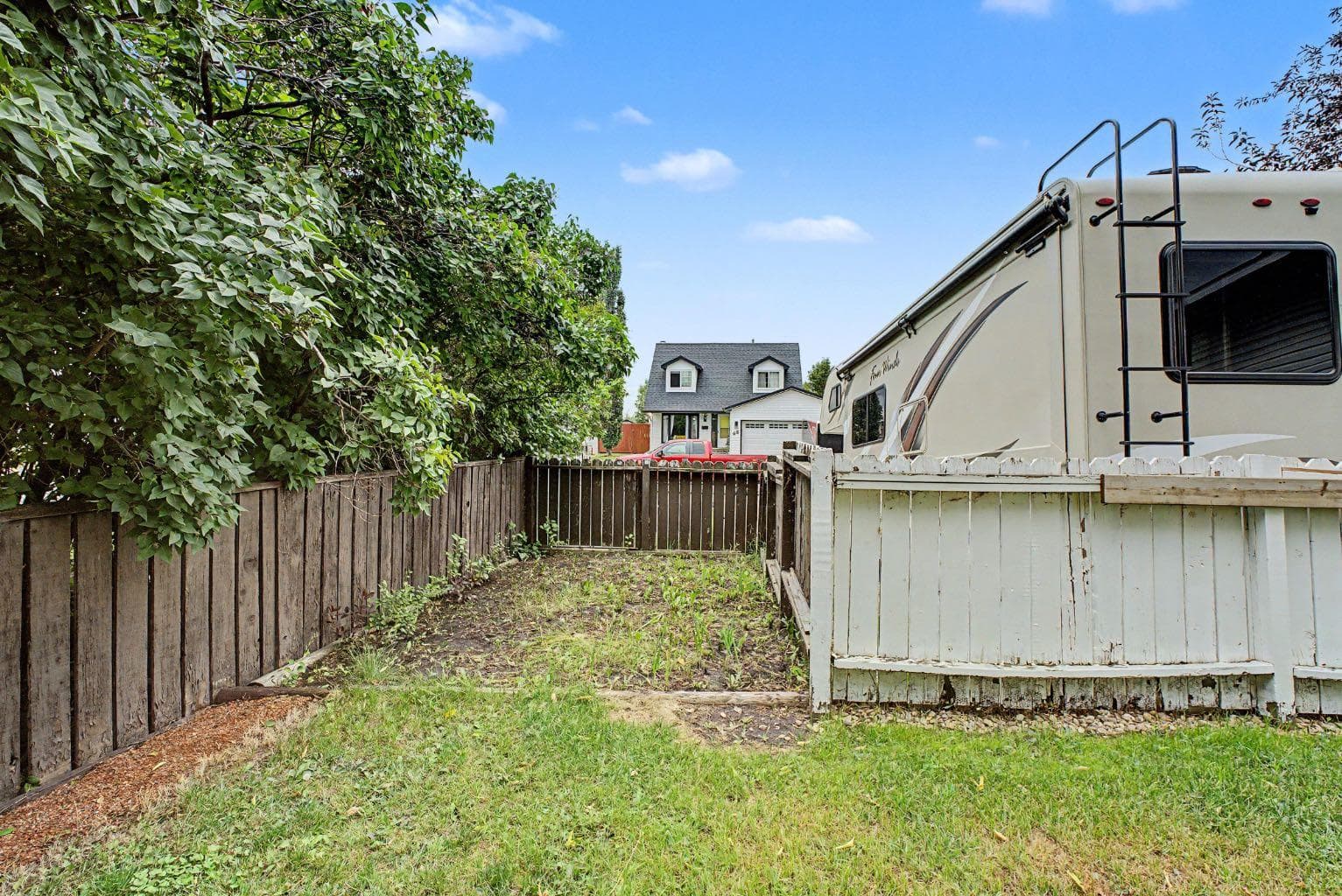 85 Rideau Close SW