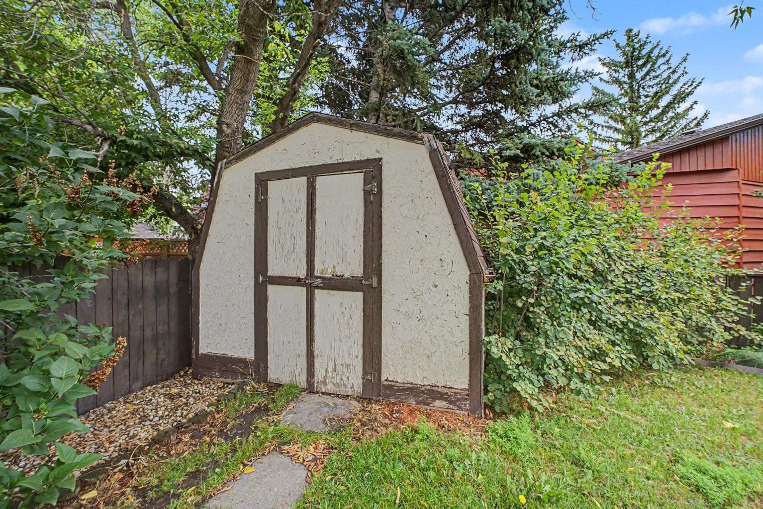 85 Rideau Close SW