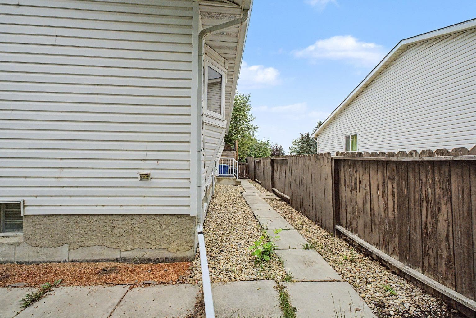 85 Rideau Close SW