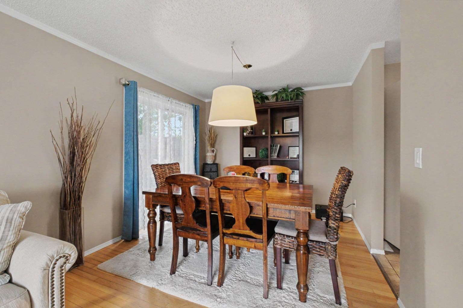 85 Rideau Close SW