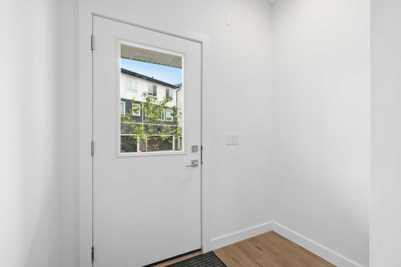 602, 335 Creekside Boulevard SW