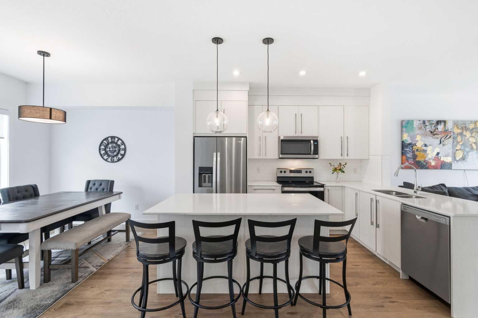 602, 335 Creekside Boulevard SW