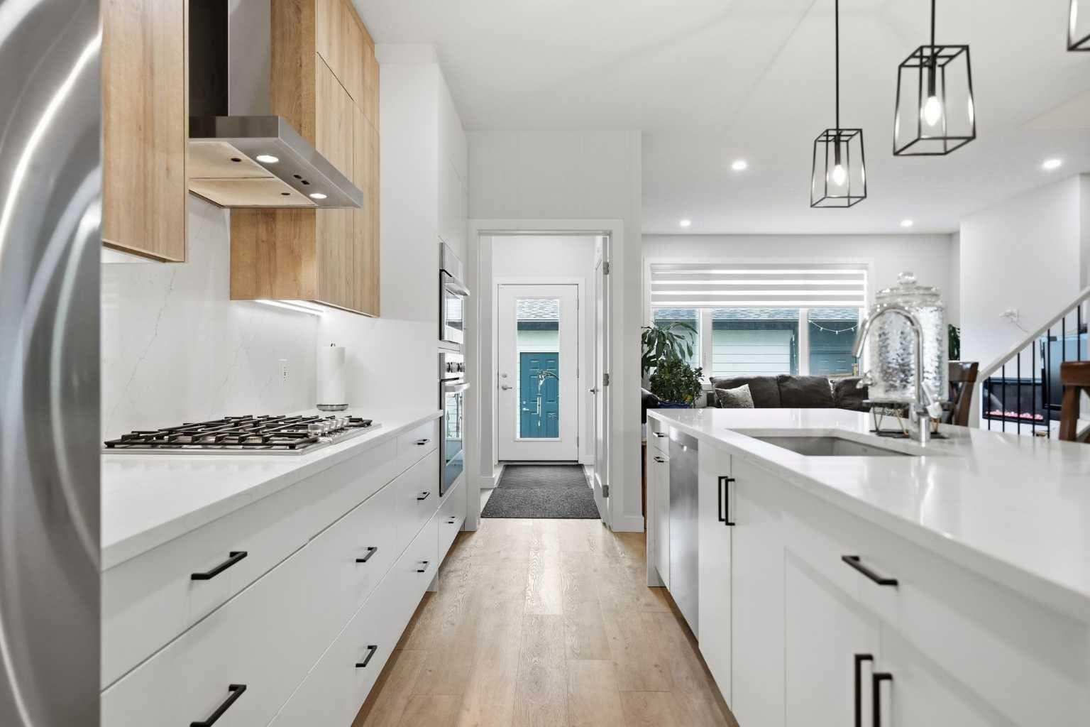 1074 Harmony Parade 