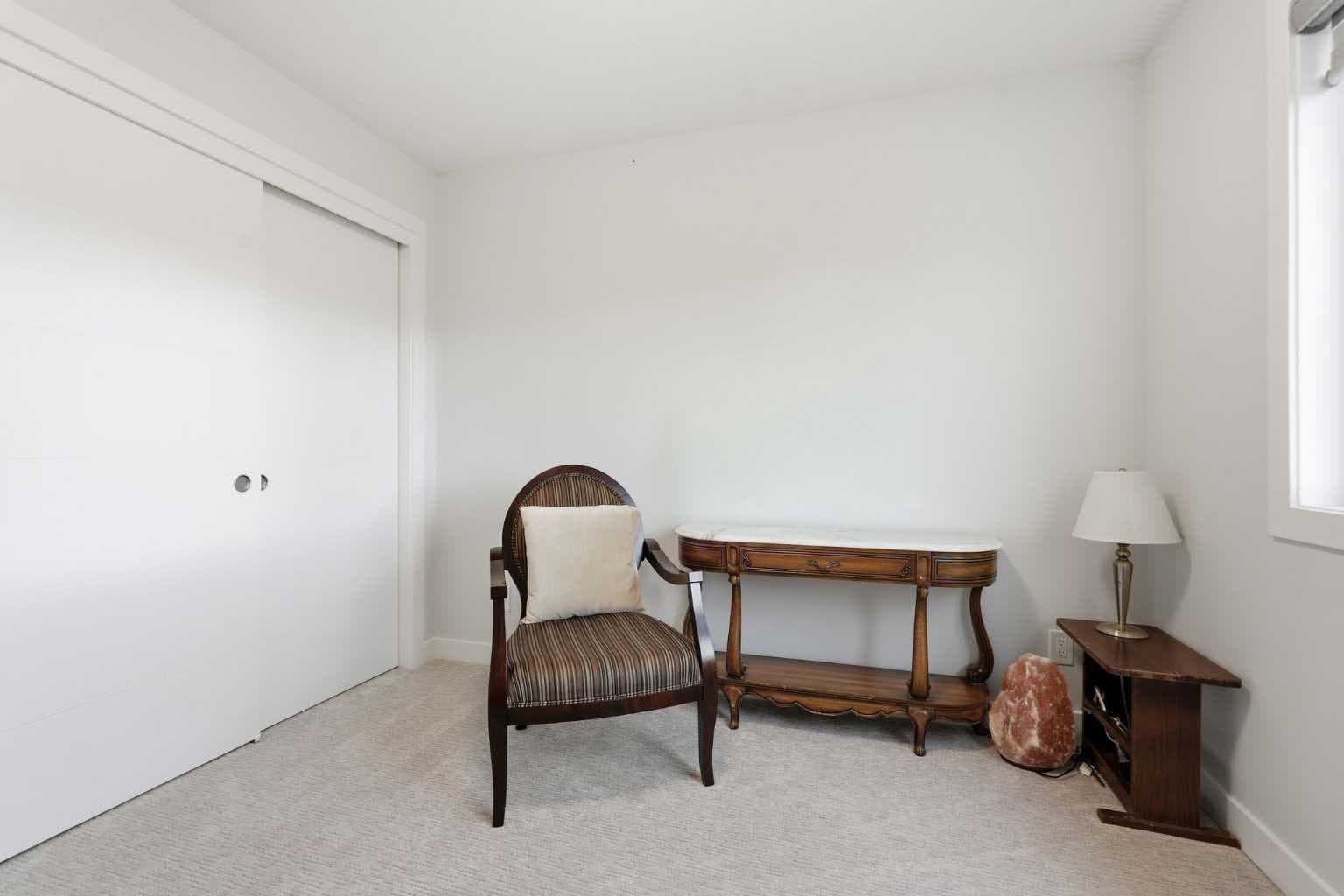 1074 Harmony Parade 