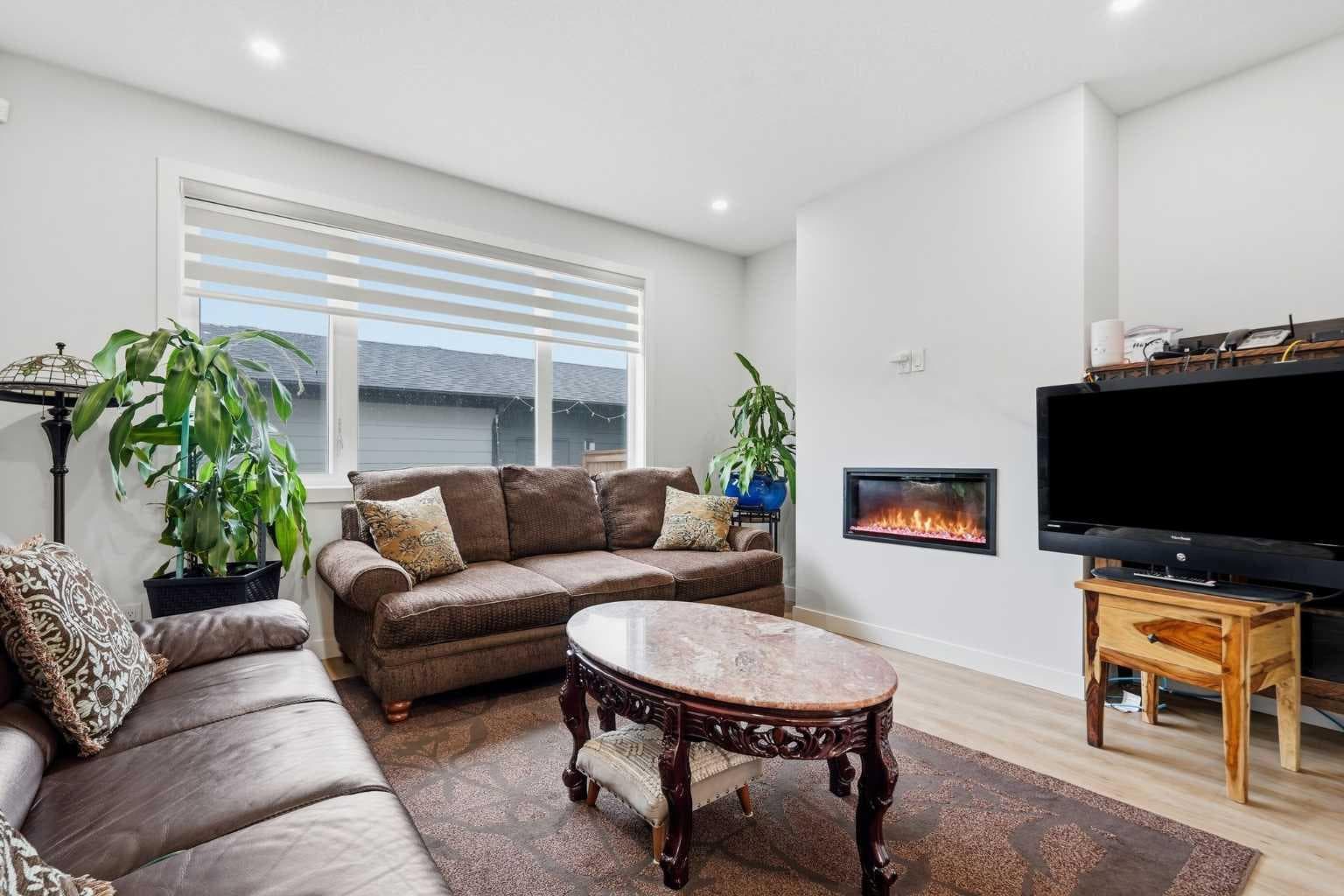 1074 Harmony Parade 