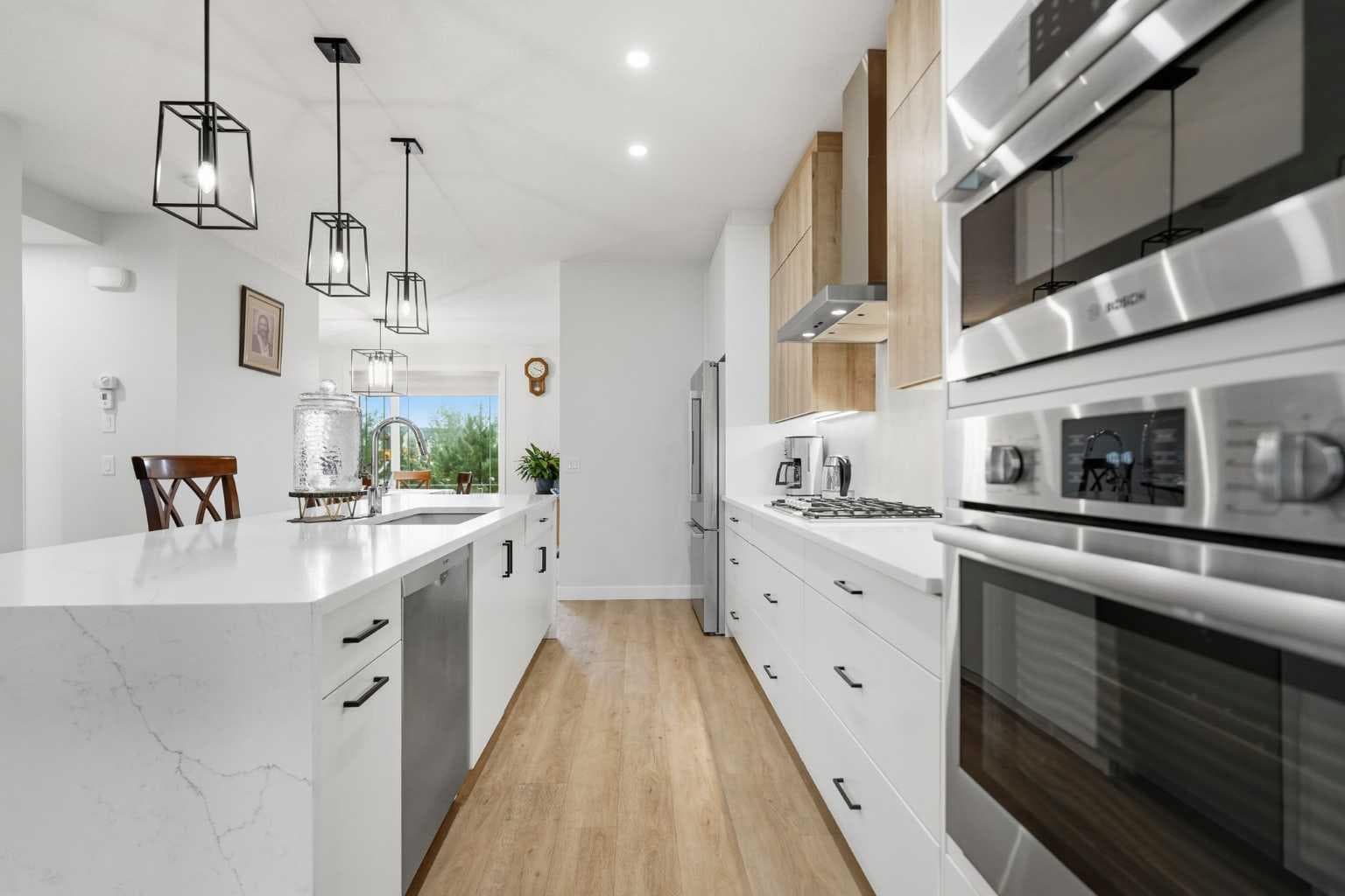 1074 Harmony Parade 
