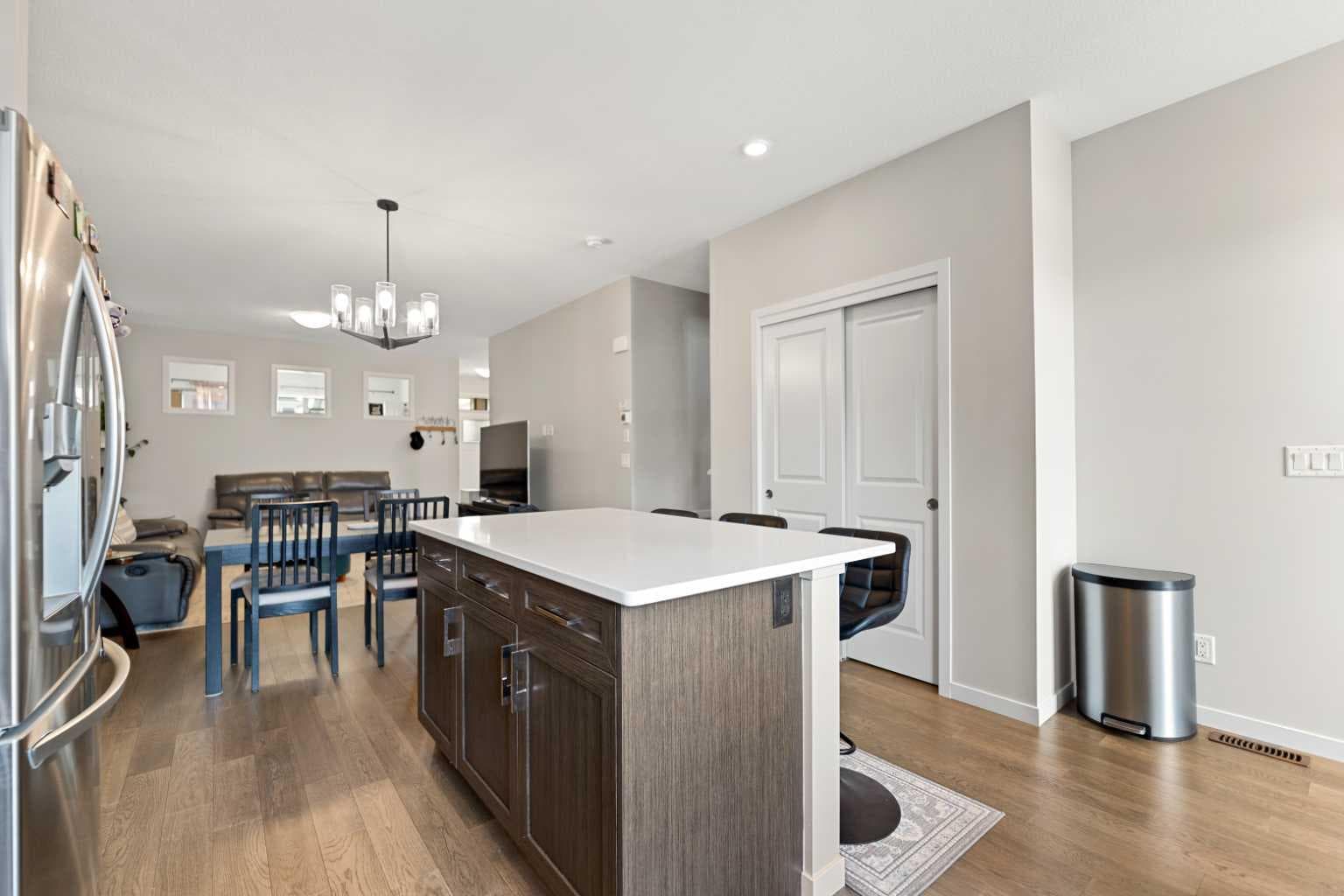 917 West Lakeview Drive 