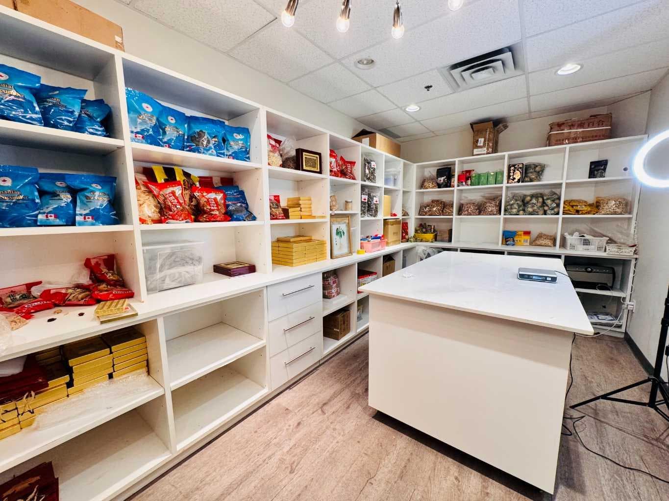 131 & 132, 5700 1 Street SW