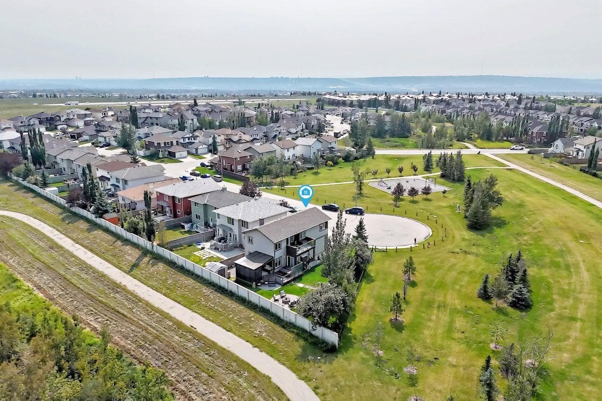 331 Royal Birch View NW