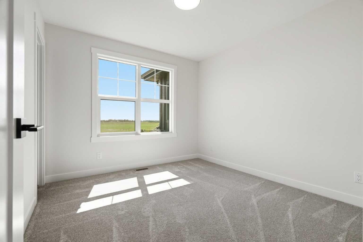 319 Kinniburgh Loop 