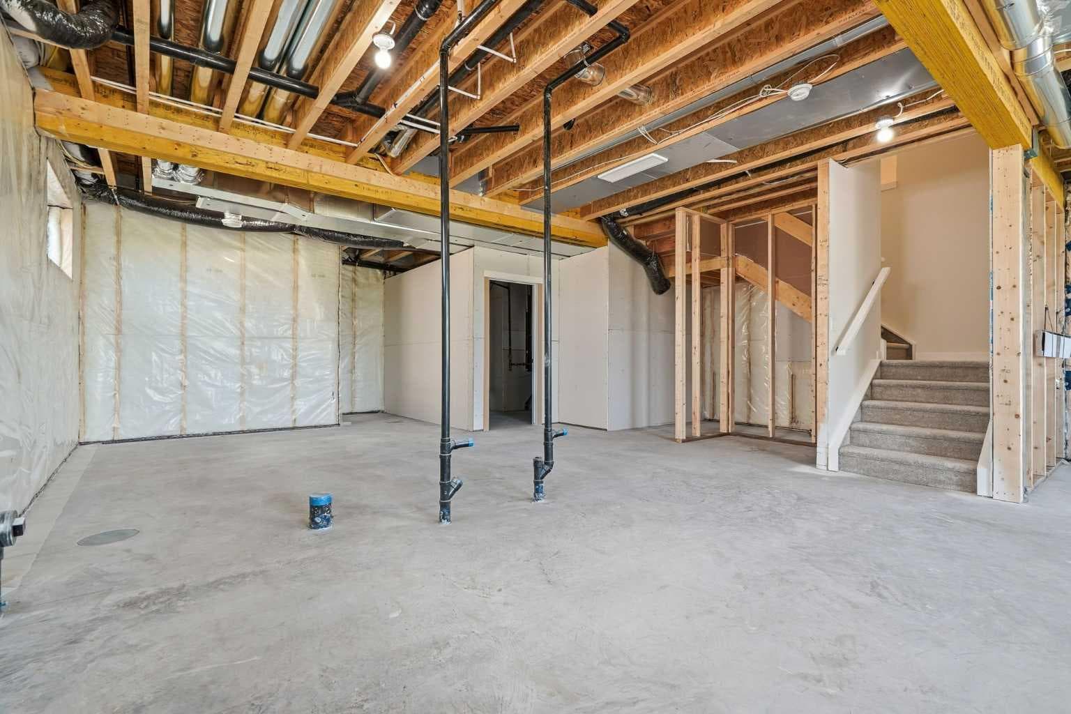 319 Kinniburgh Loop 