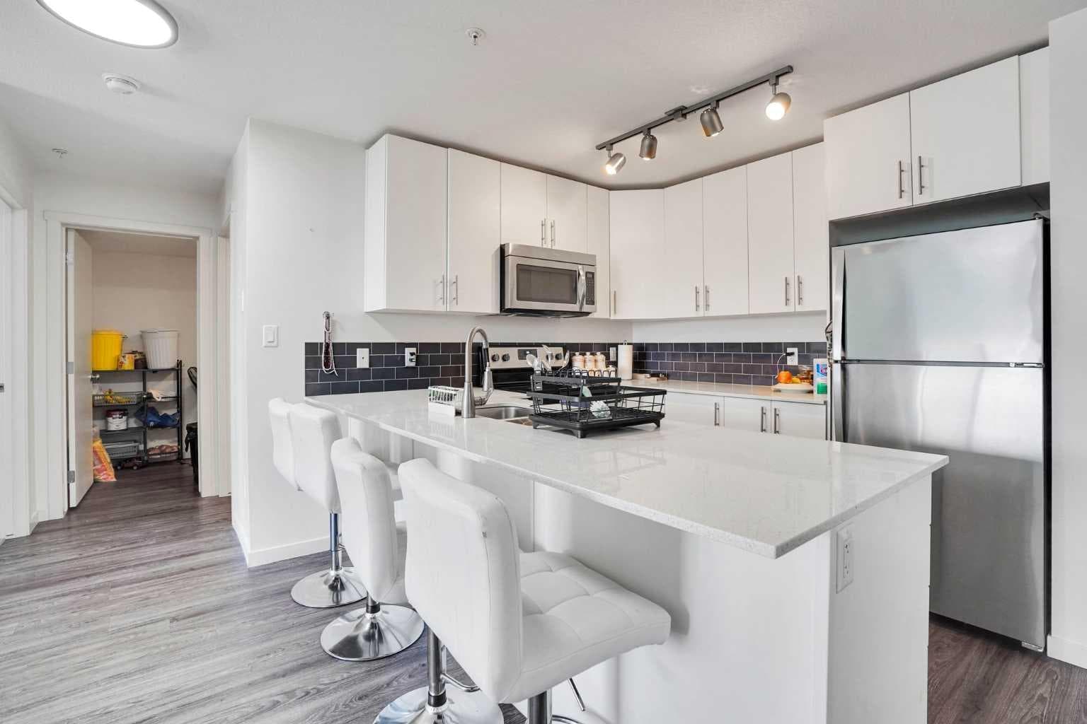 1312, 181 Skyview Ranch Manor NE