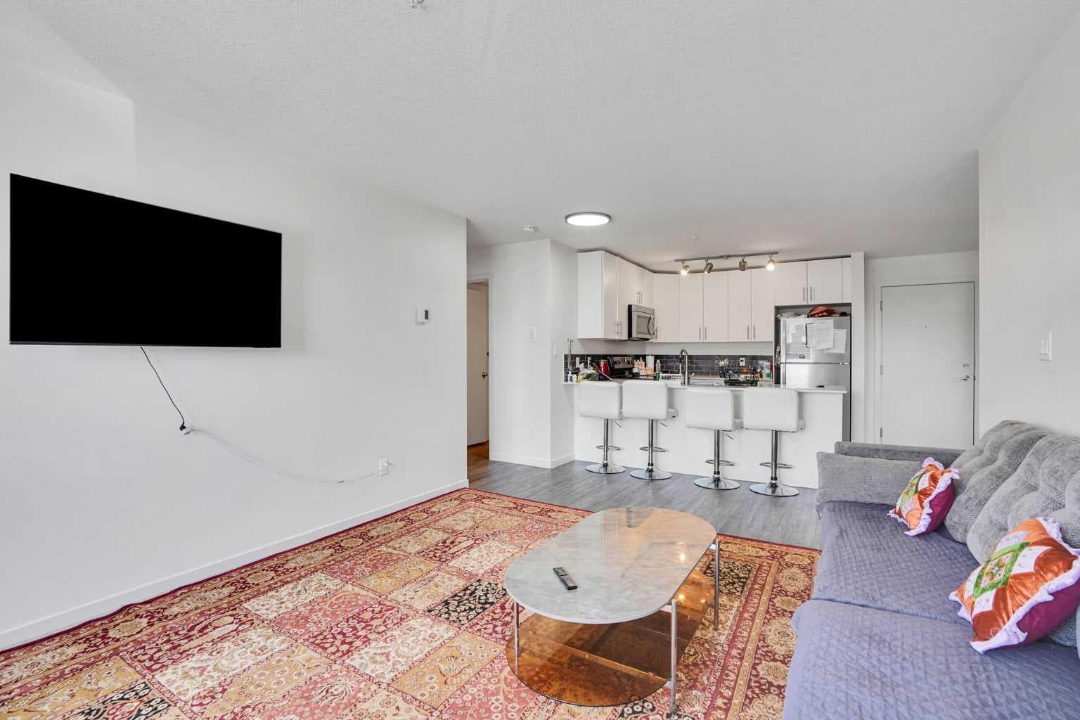 1312, 181 Skyview Ranch Manor NE