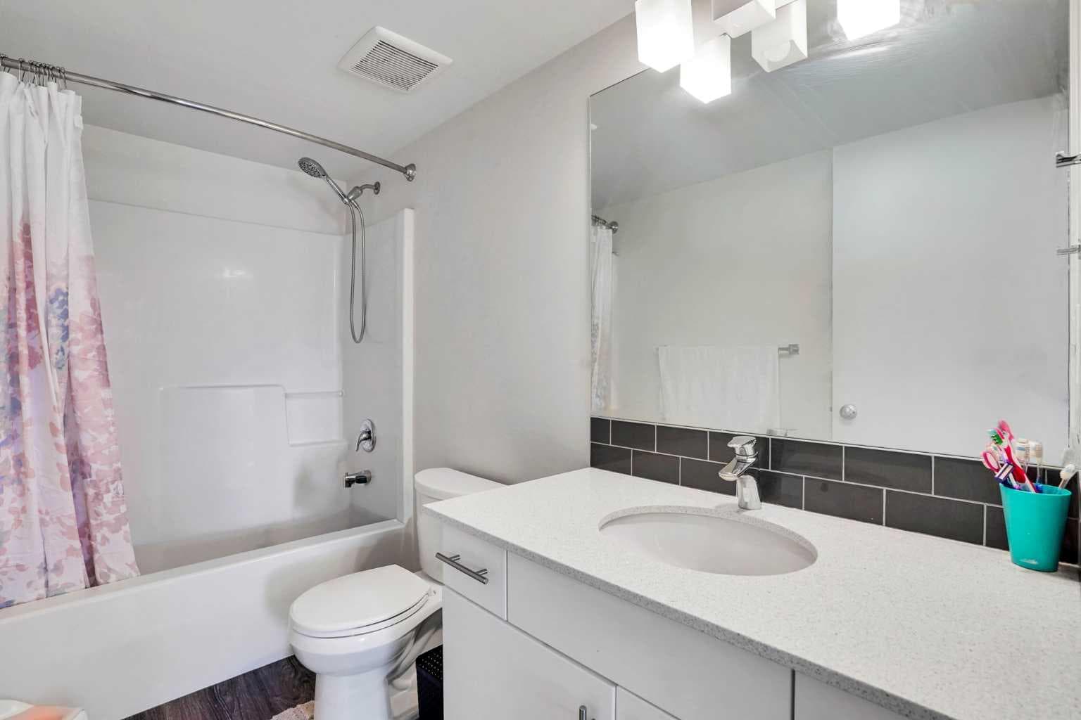 1312, 181 Skyview Ranch Manor NE