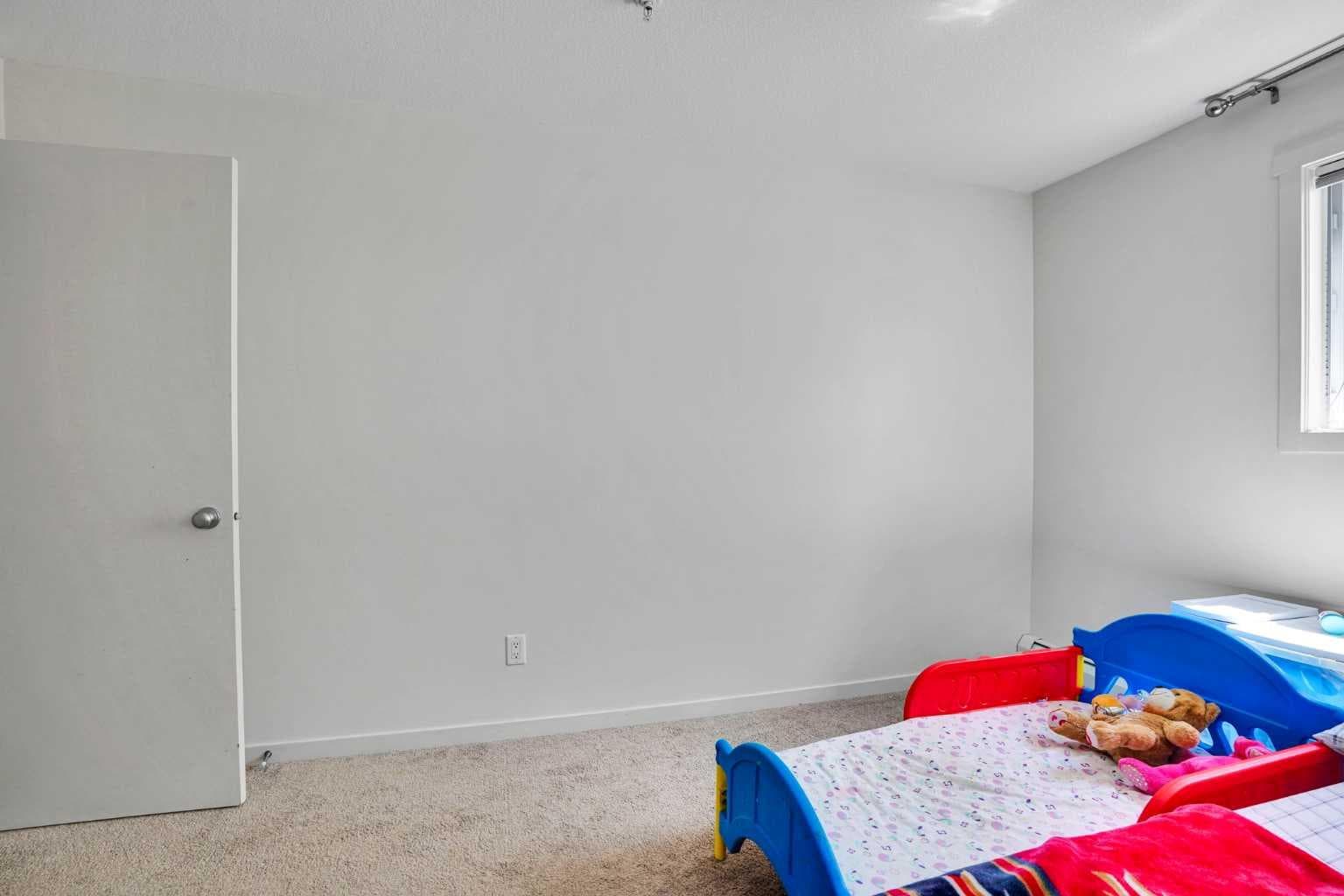 1312, 181 Skyview Ranch Manor NE