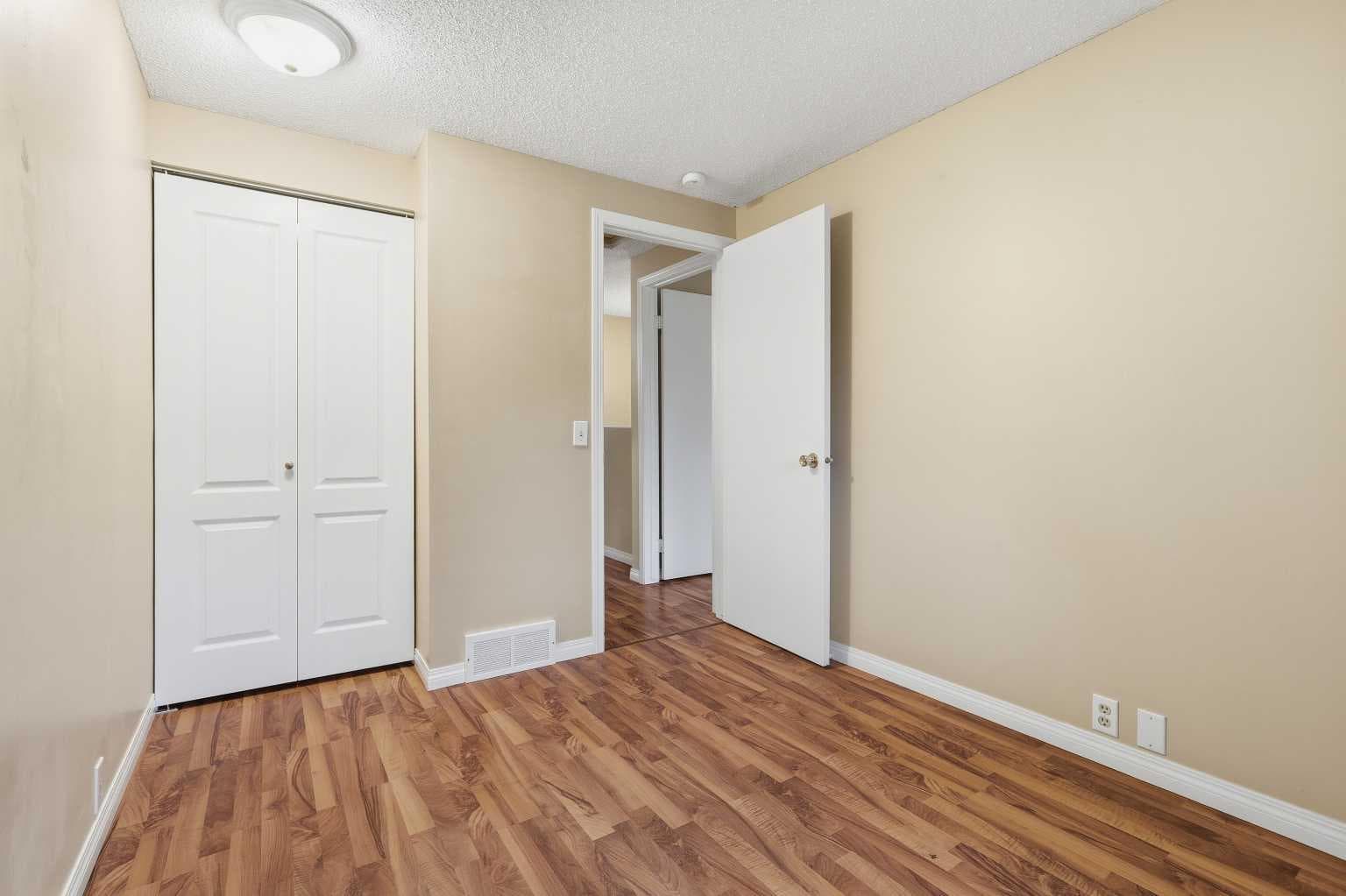 224, 999 Canyon Meadows Drive SW