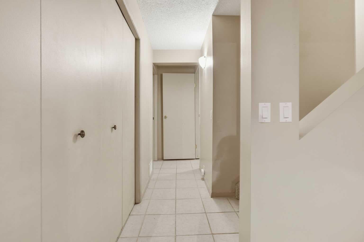 224, 999 Canyon Meadows Drive SW