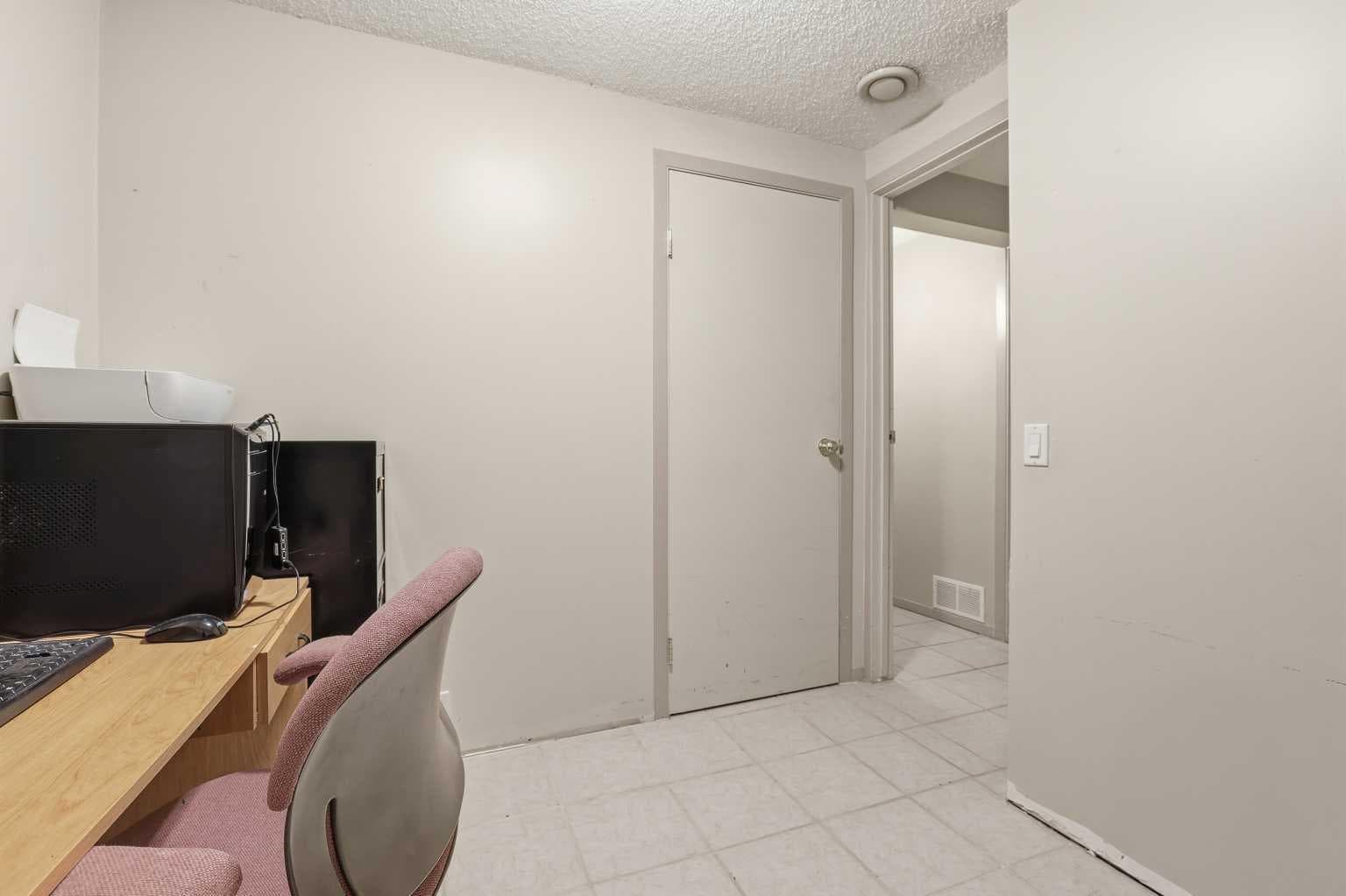 224, 999 Canyon Meadows Drive SW