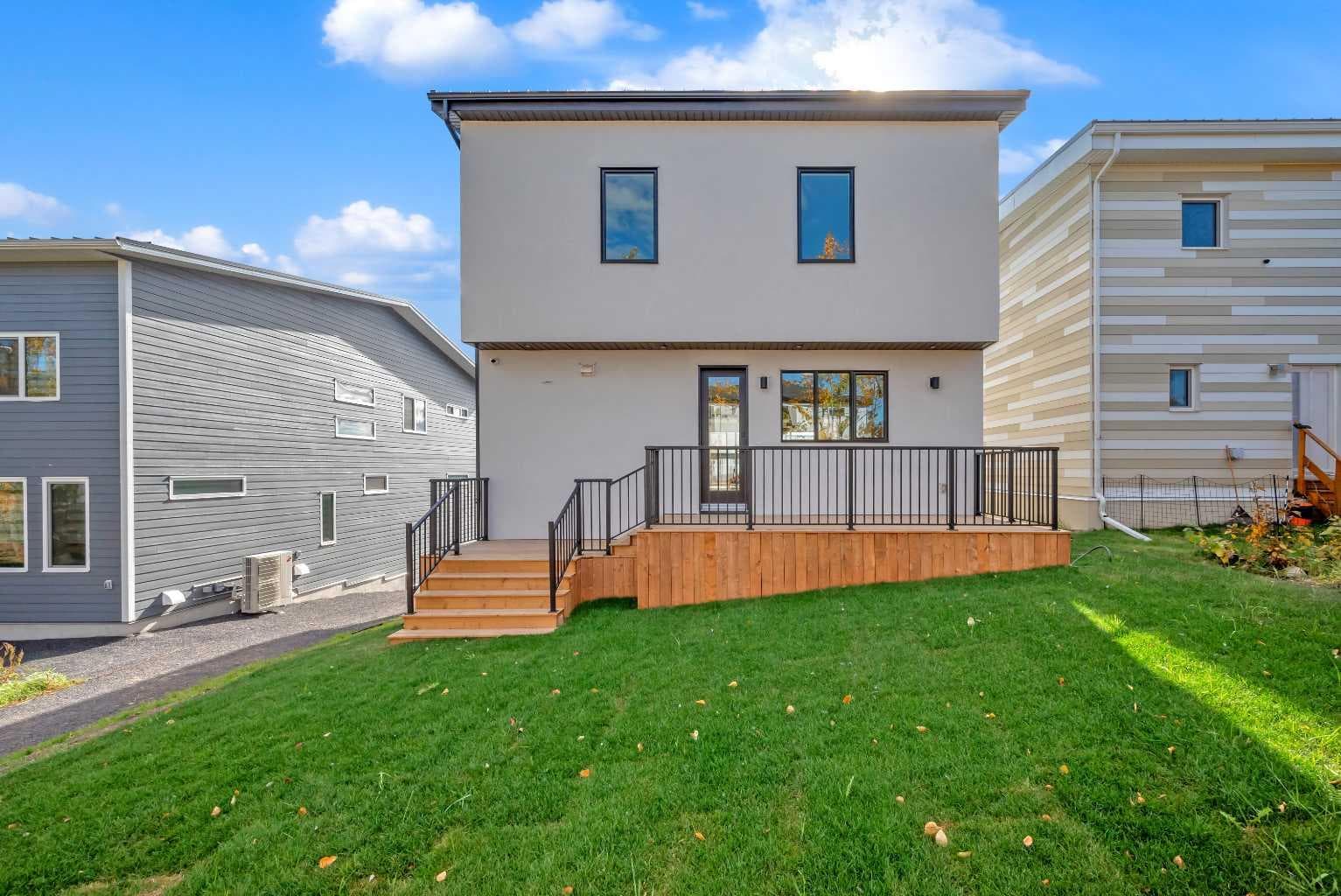 49 Rockhaven Green NW