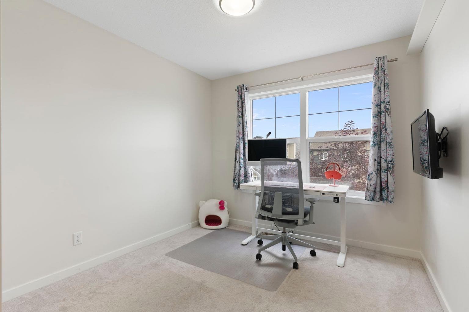 524 Midtown Street SW