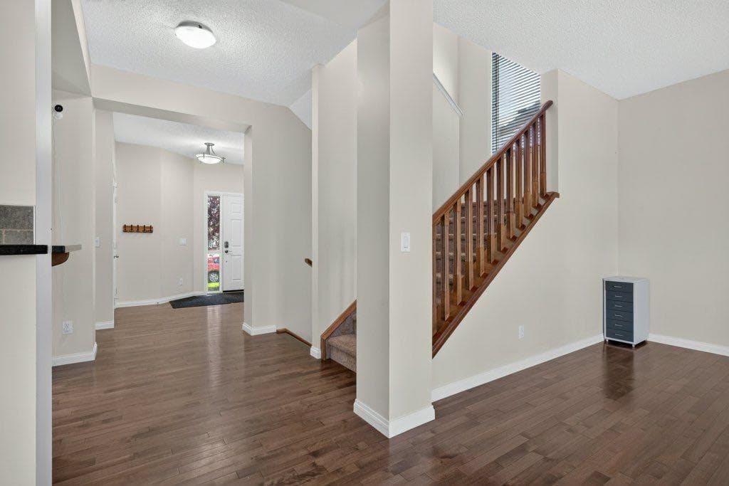 164 ASPENMERE Close 