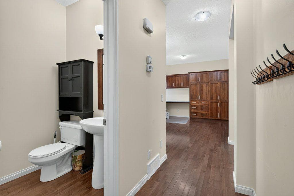 164 ASPENMERE Close 