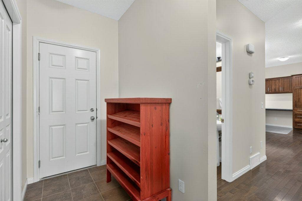 164 ASPENMERE Close 