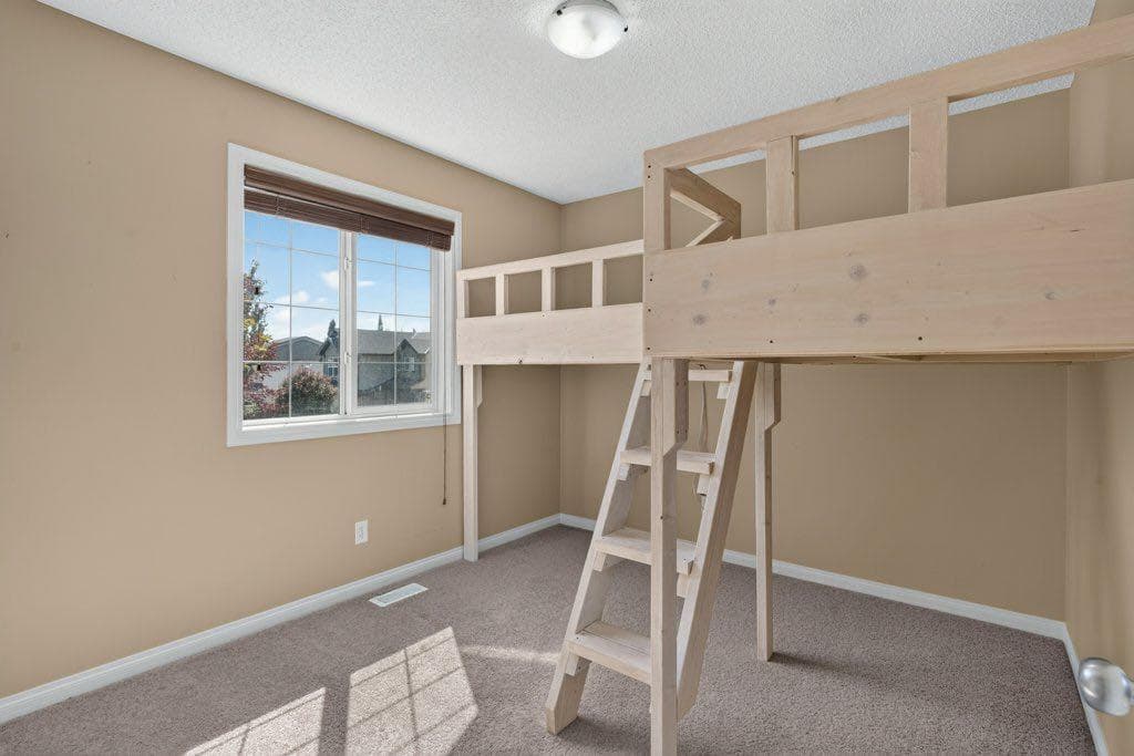 164 ASPENMERE Close 