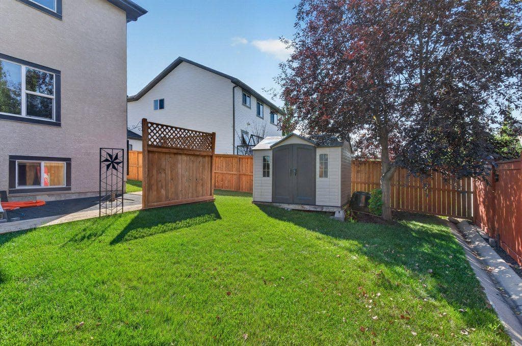 164 ASPENMERE Close 