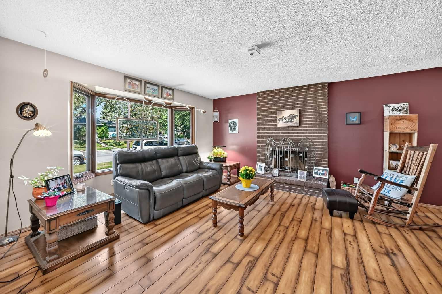 6432 Rundlehorn Drive NE