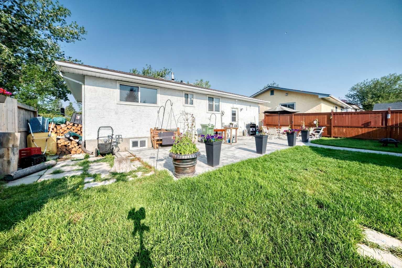 6432 Rundlehorn Drive NE