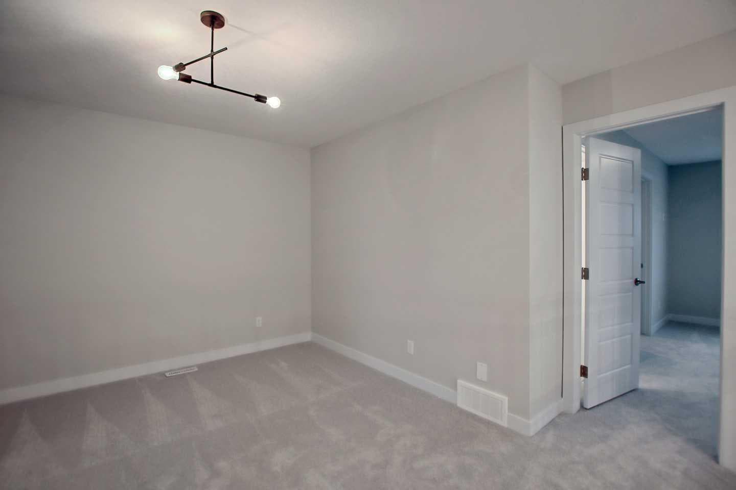 12 Topaz Place 