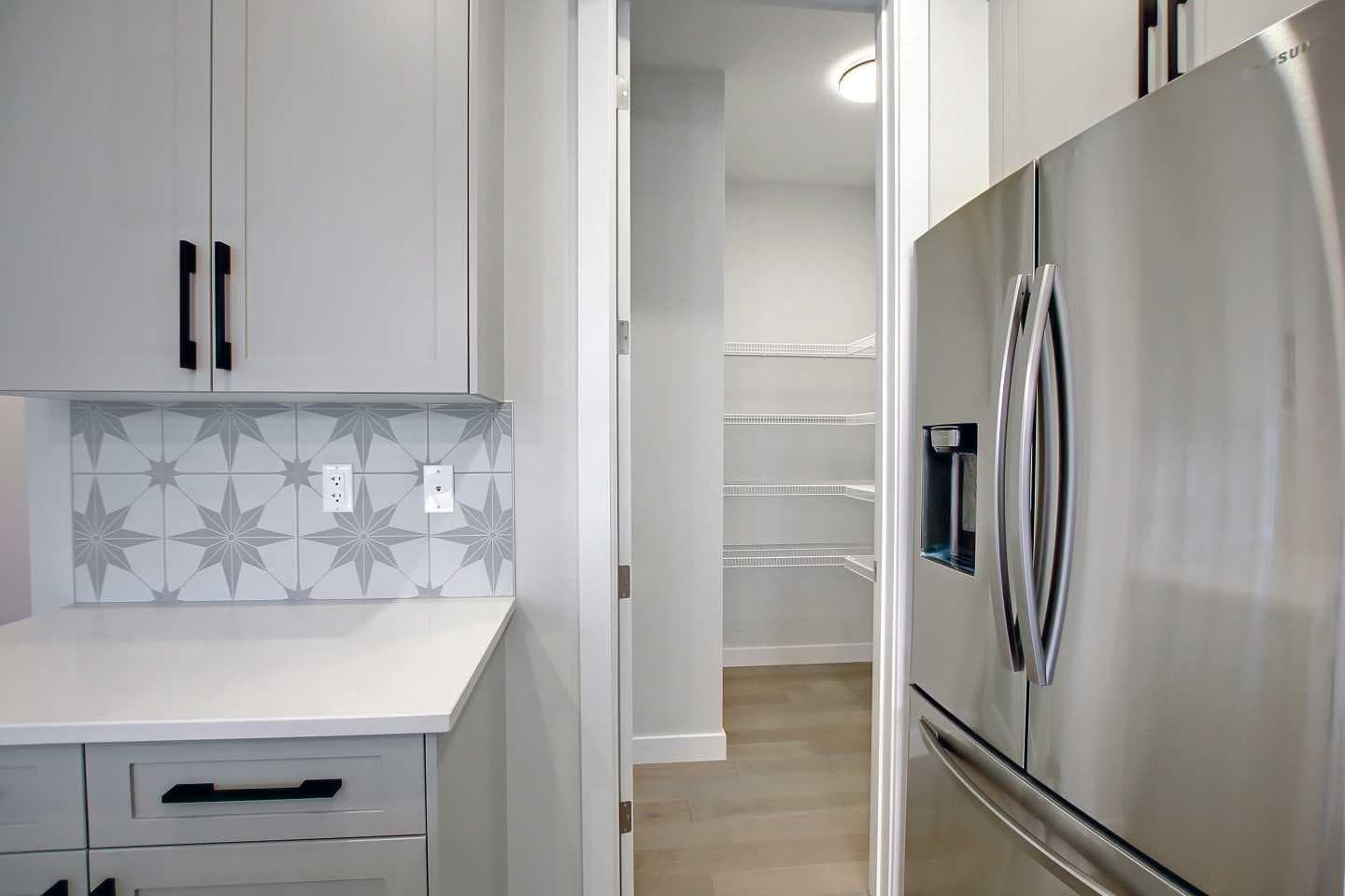 12 Topaz Place 