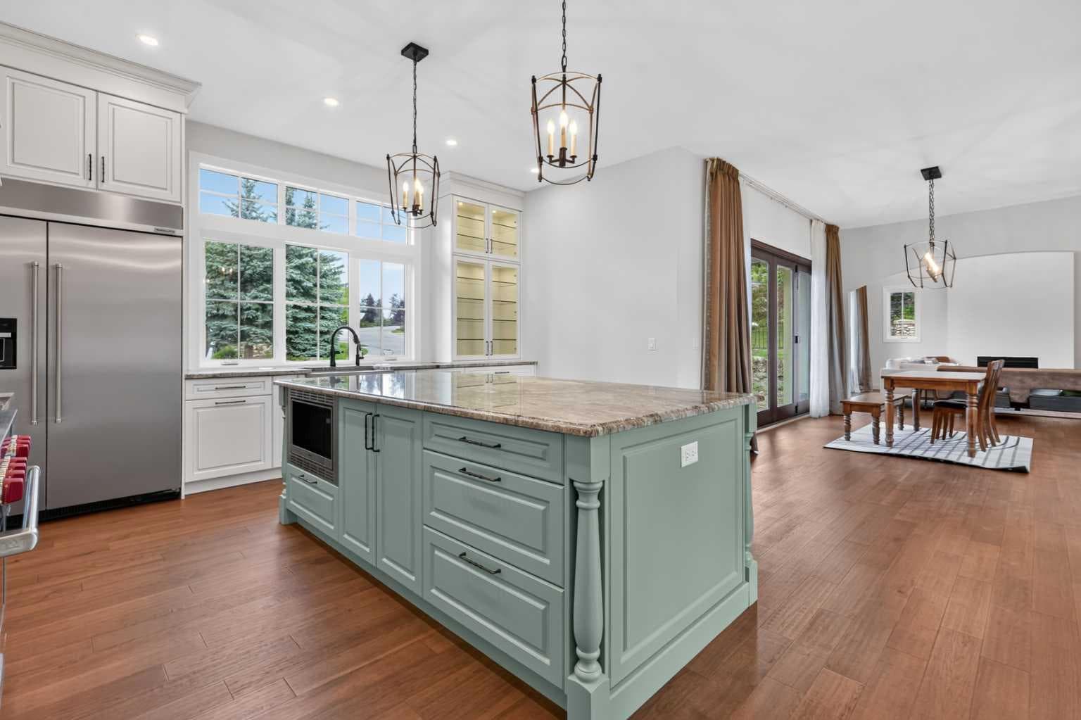 8 Spring Valley Lane SW