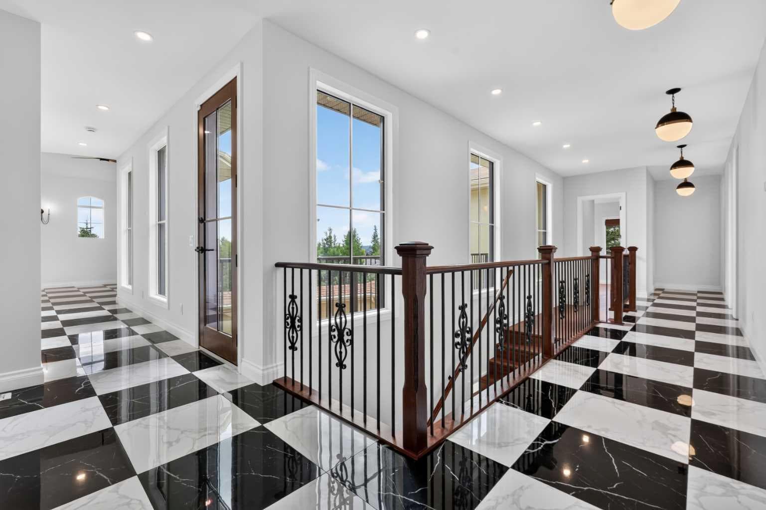 8 Spring Valley Lane SW