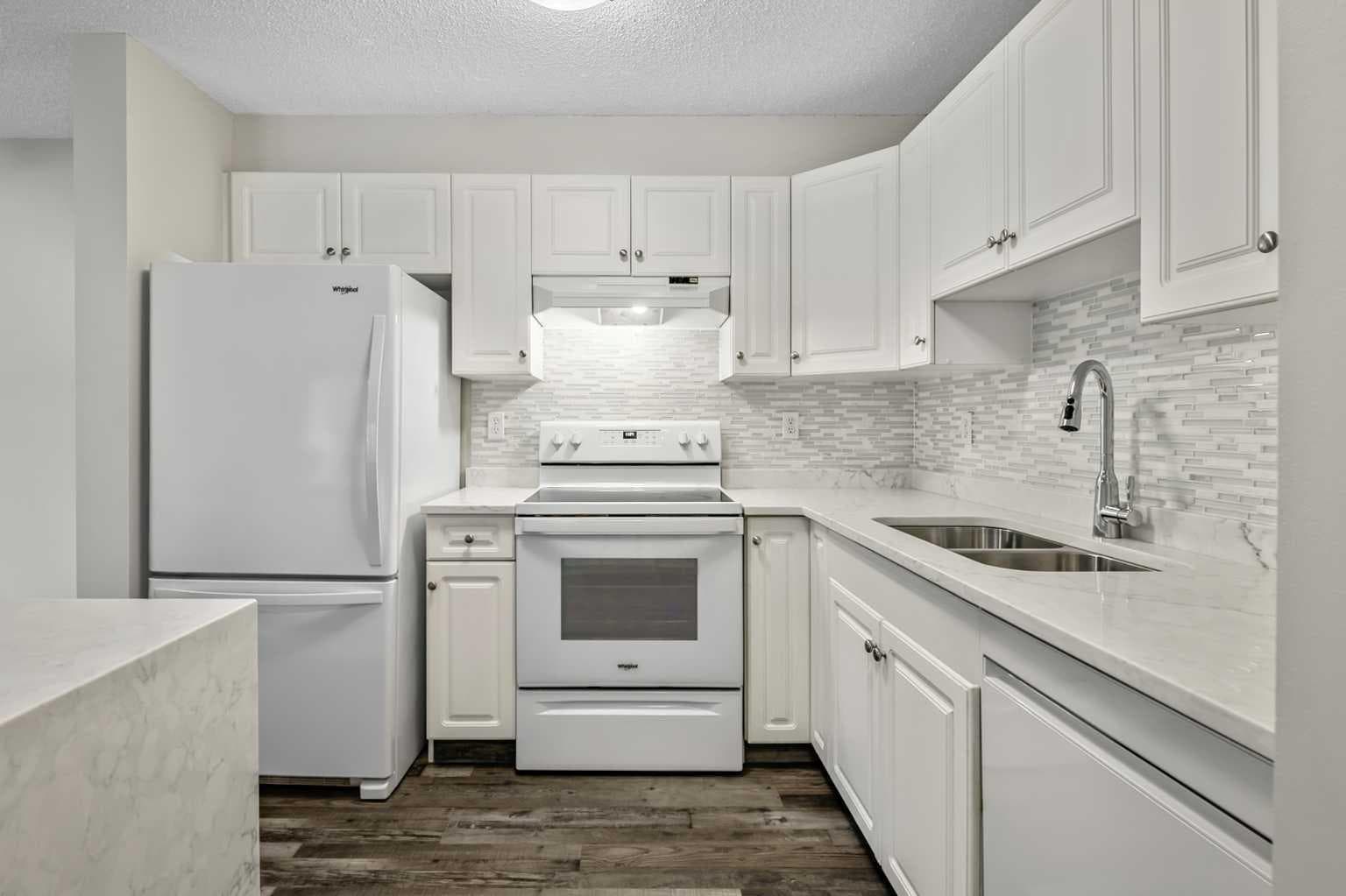 1211, 1211 Tuscarora Manor NW