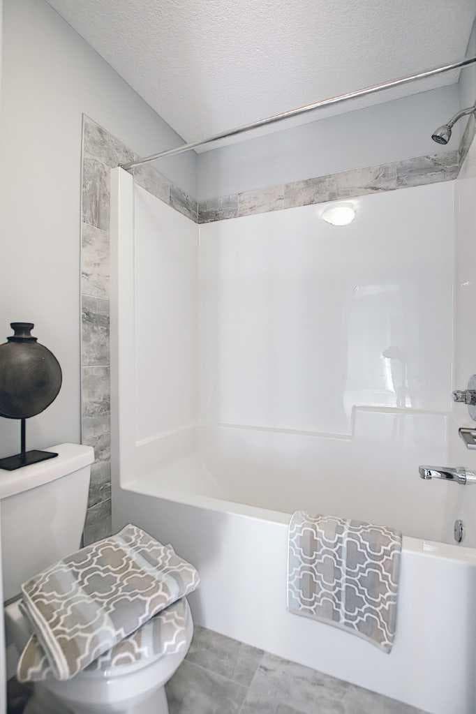 16 Topaz Place 
