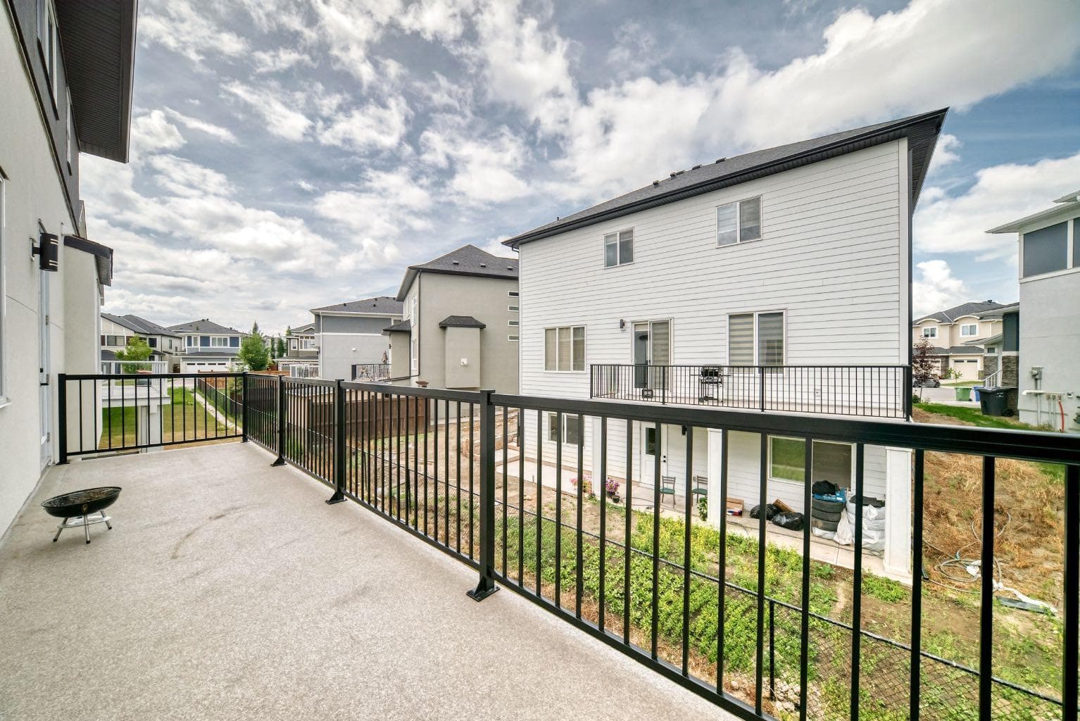 215 Kinniburgh Place  