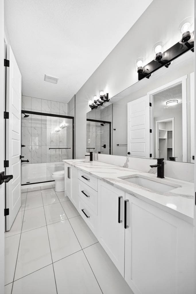 215 Kinniburgh Place  