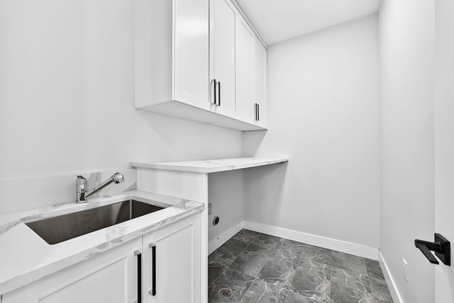 215 Kinniburgh Place  