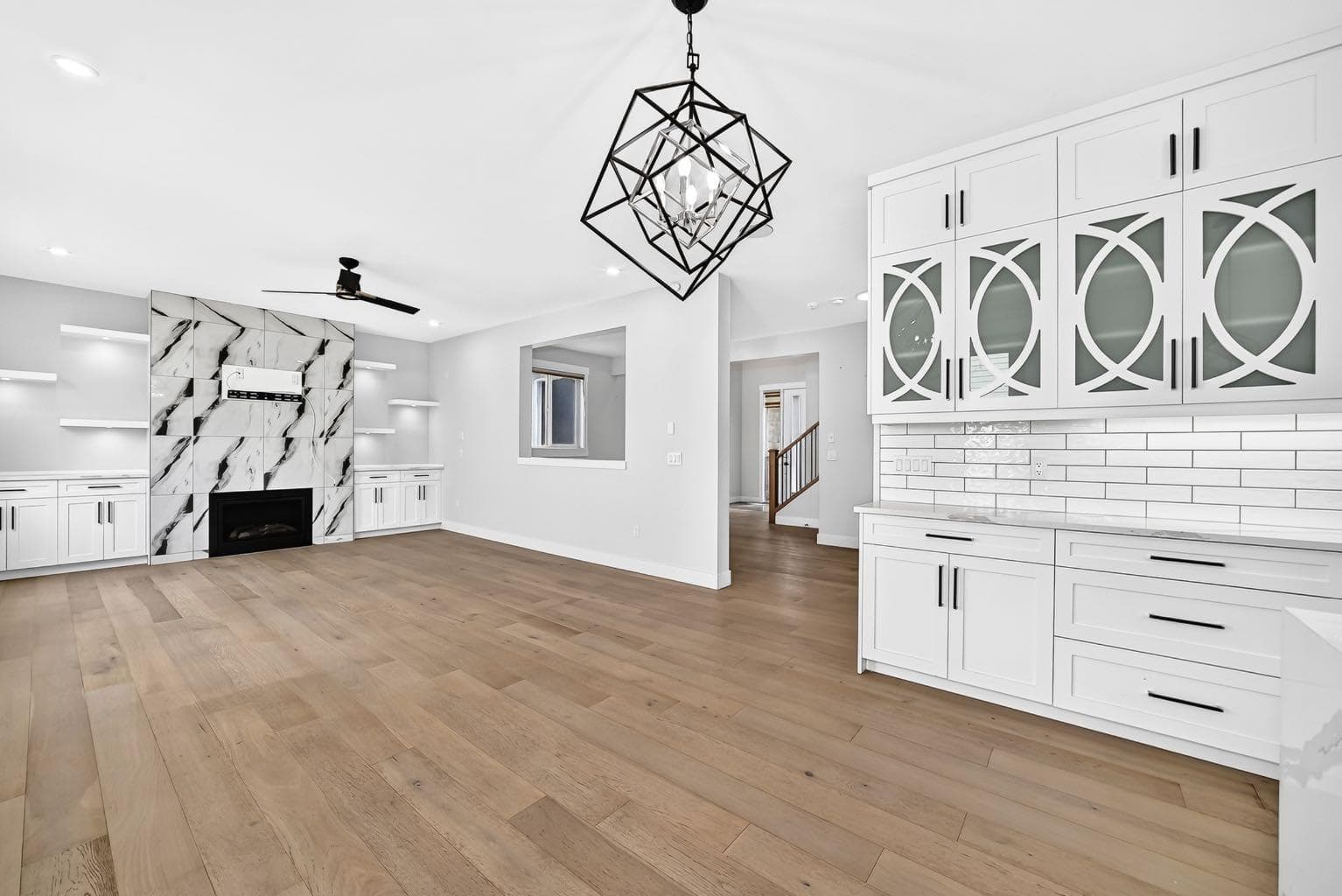 215 Kinniburgh Place  