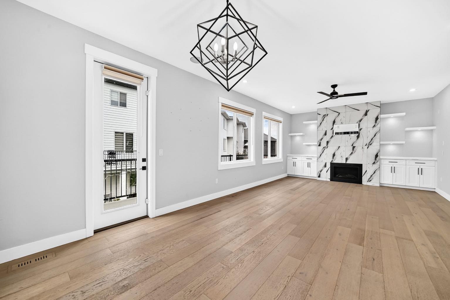 215 Kinniburgh Place  