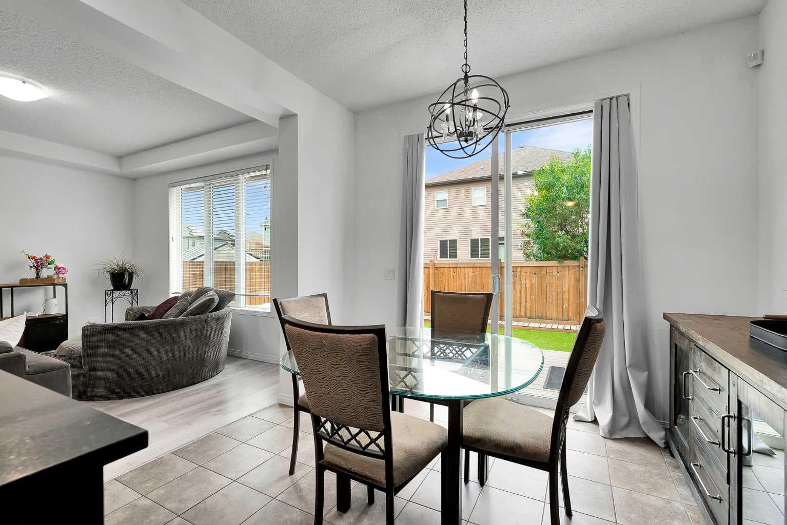 122 Windridge Road SW