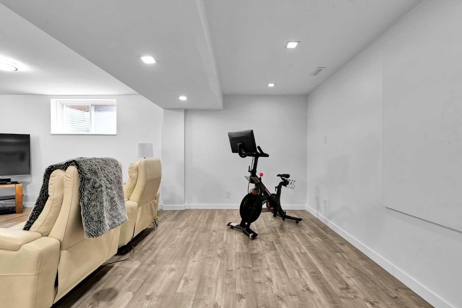 122 Windridge Road SW