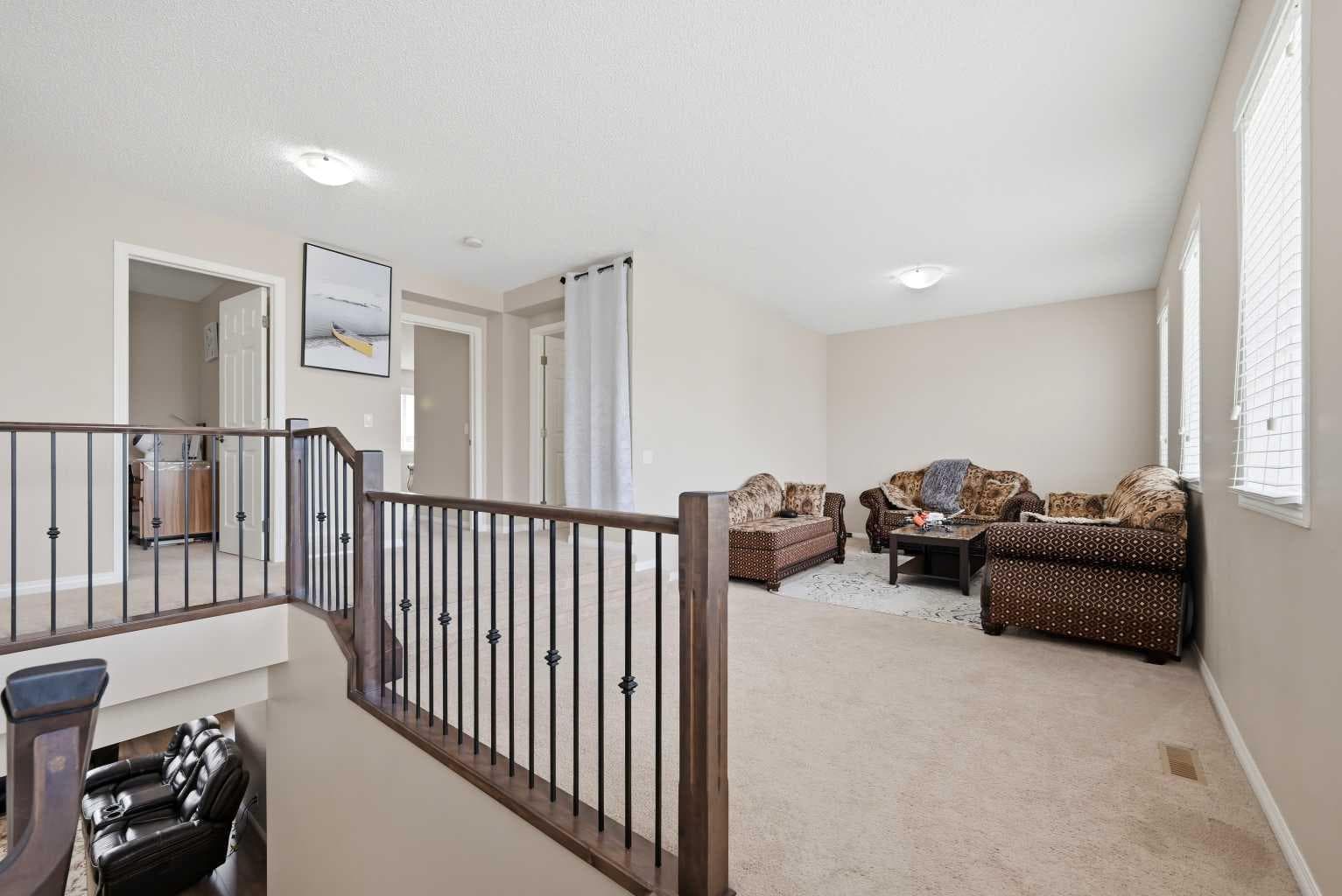 146 Windwood Grove SW