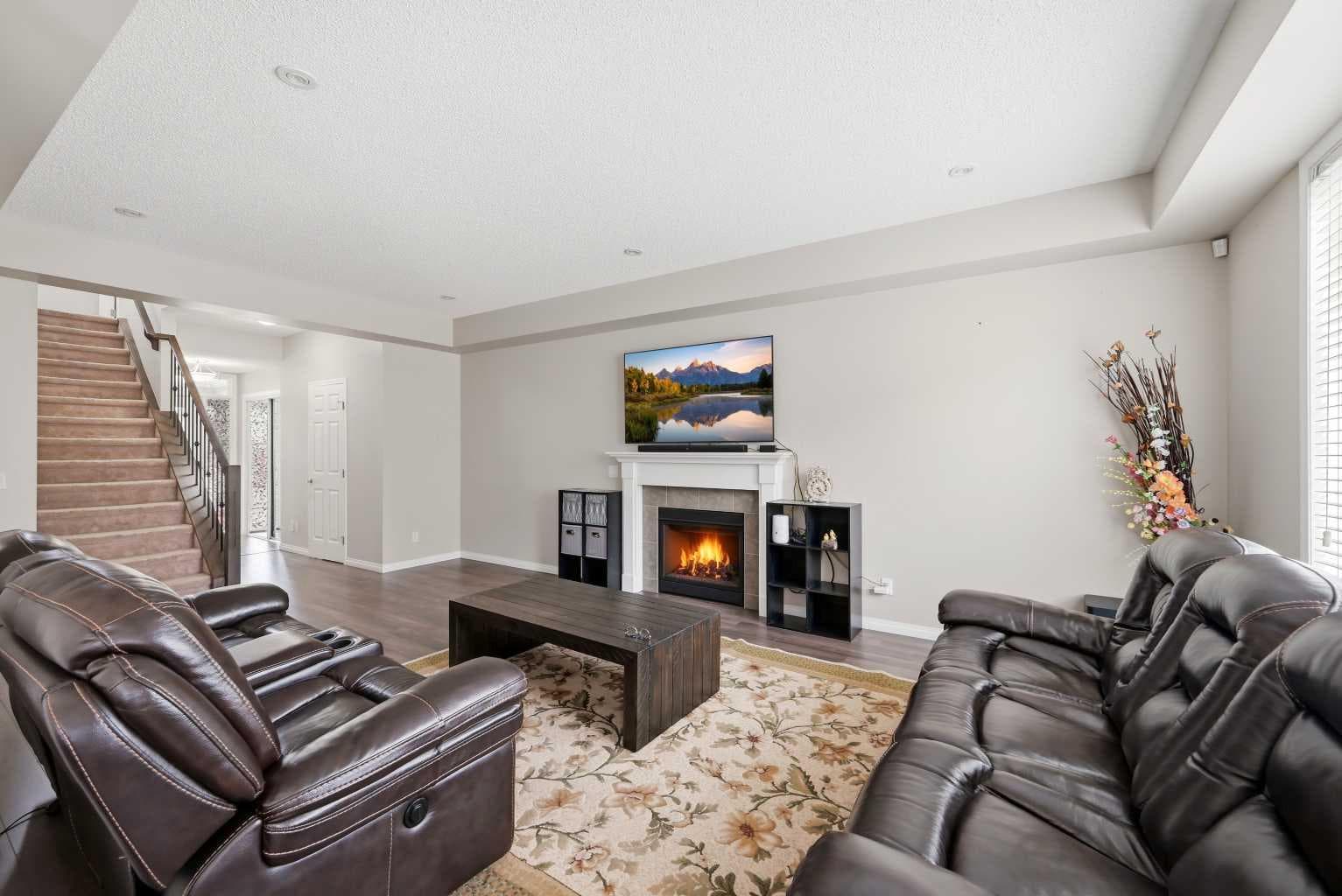 146 Windwood Grove SW